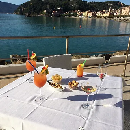 Hotell San Terenzo