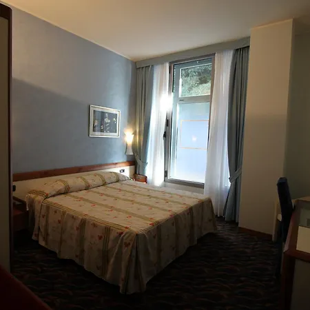 San Terenzo Otel Lerici