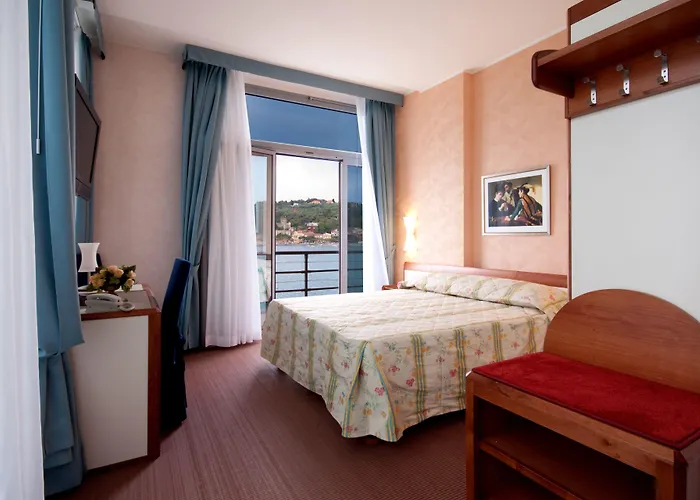 San Terenzo 4* Леричи
