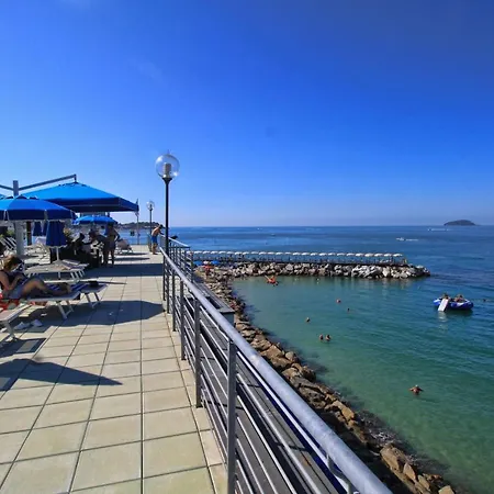 San Terenzo 4*