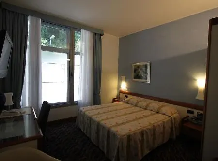 San Terenzo 4*