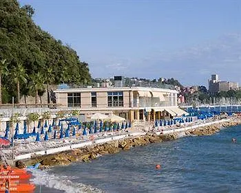 San Terenzo מלון