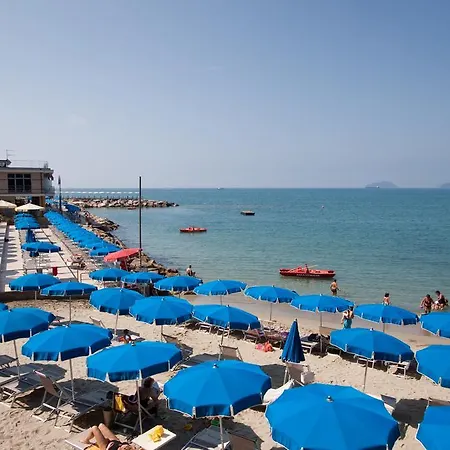Hotel San Terenzo 4*