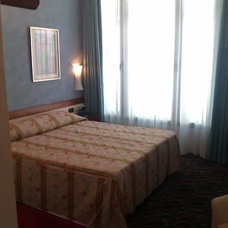 San Terenzo Hotel
