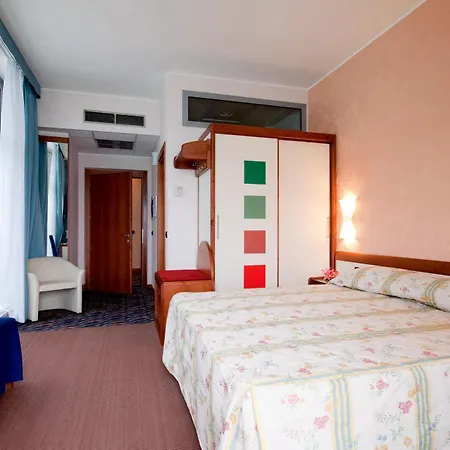Hotel San Terenzo 4*