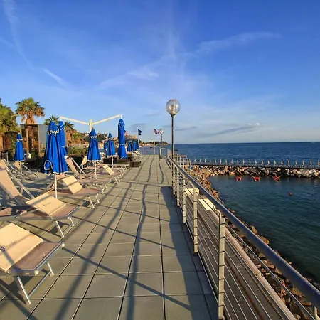 San Terenzo Hotel
