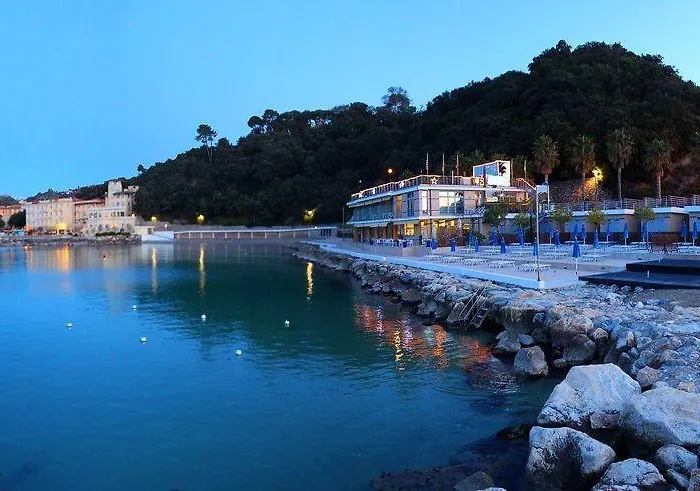 Hotel San Terenzo 4*