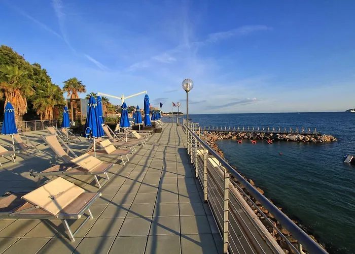 San Terenzo Hotel